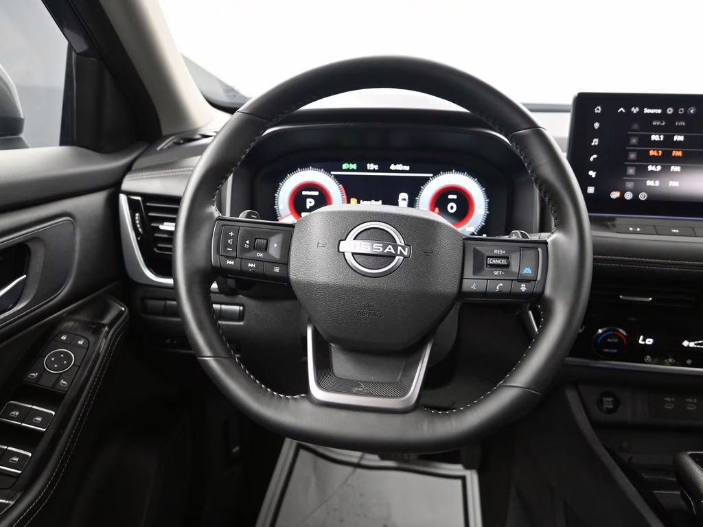 2025 Gun Metallic Nissan Rogue SL FWD SUV