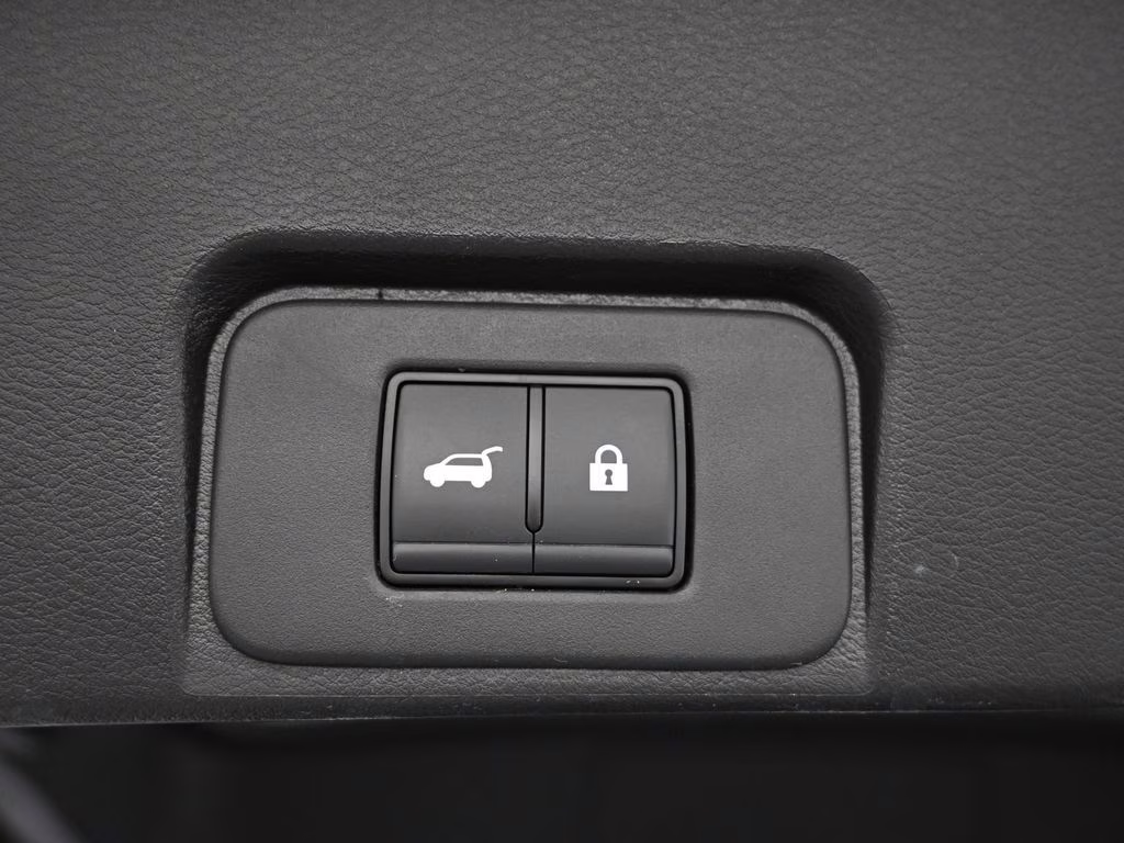 2025 Gun Metallic Nissan Rogue SL FWD SUV