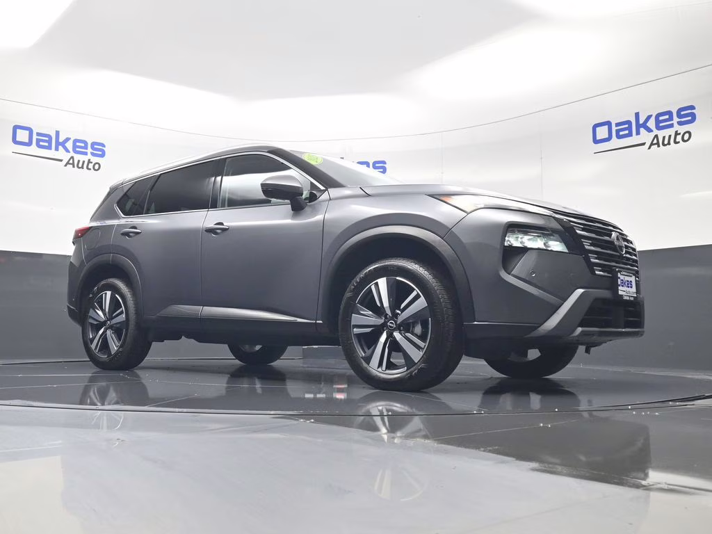 2025 Gun Metallic Nissan Rogue SL FWD SUV