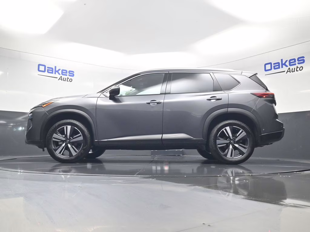 2025 Gun Metallic Nissan Rogue SL FWD SUV