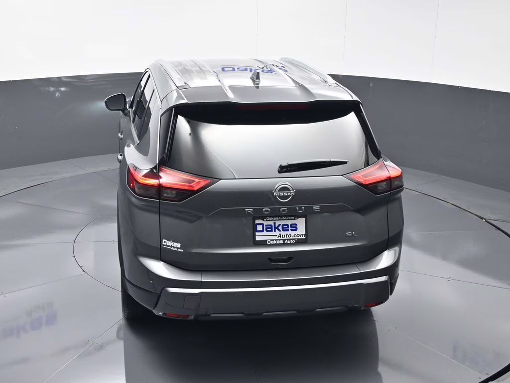 2025 Gun Metallic Nissan Rogue SL FWD SUV