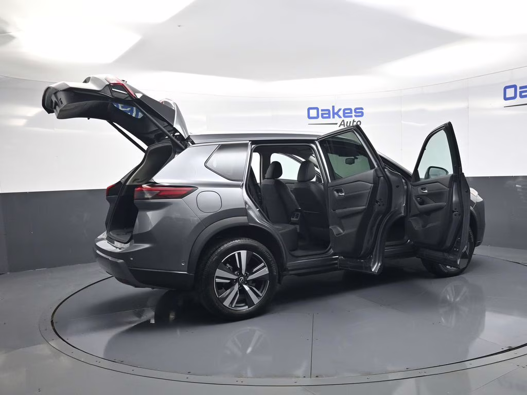 2025 Gun Metallic Nissan Rogue SL FWD SUV