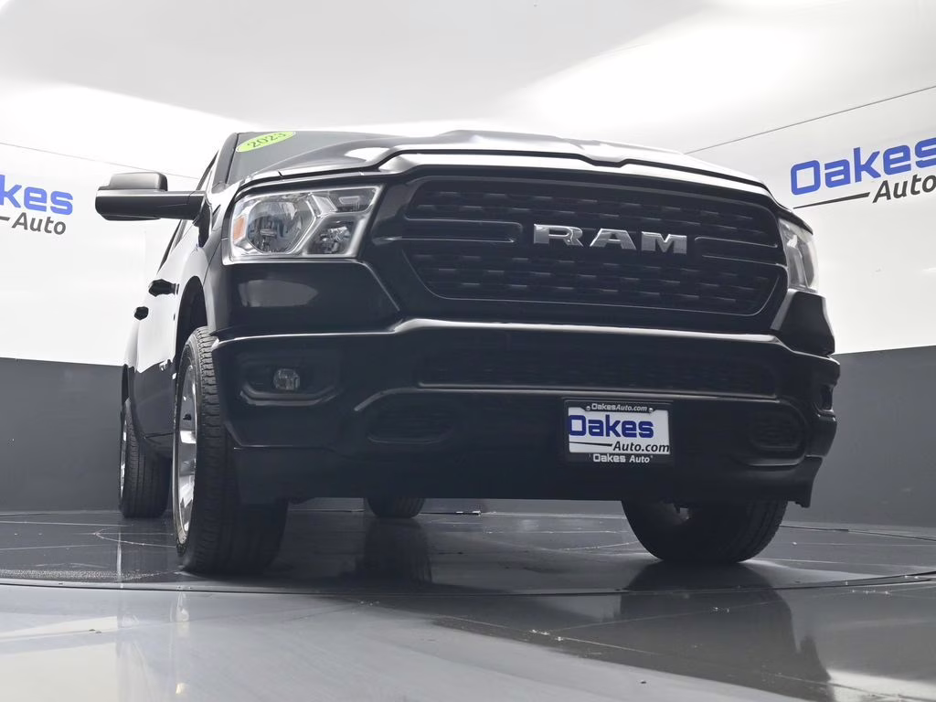 2023 Diamond Black Crystal Pearlcoat Ram 1500 Big Horn/Lone Star 4X4 Truck