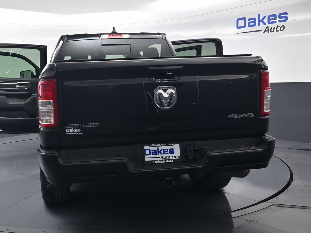 2023 Diamond Black Crystal Pearlcoat Ram 1500 Big Horn/Lone Star 4X4 Truck