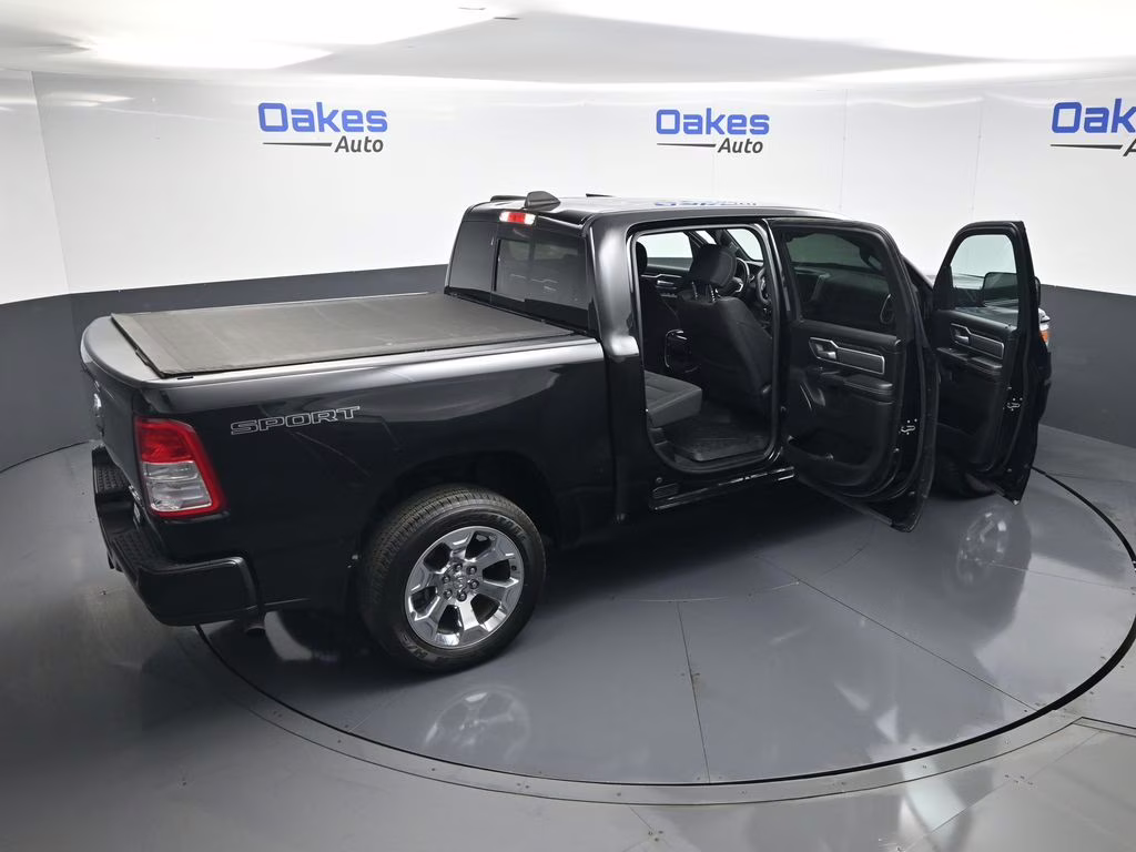 2023 Diamond Black Crystal Pearlcoat Ram 1500 Big Horn/Lone Star 4X4 Truck