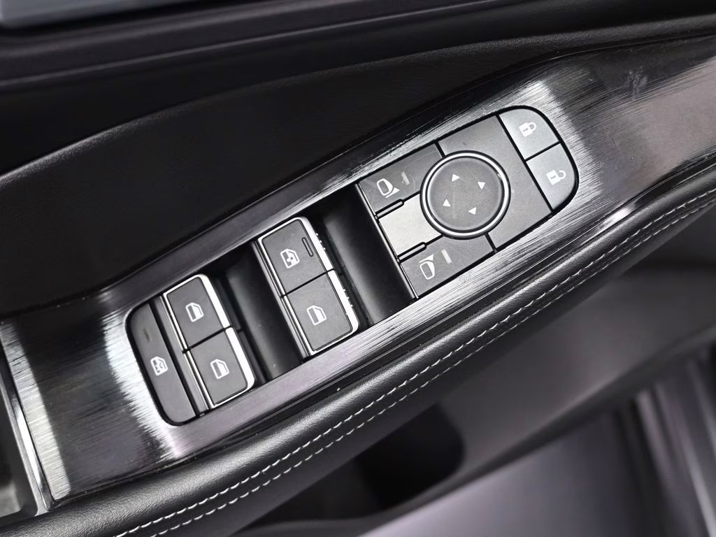 2025 Gun Metallic Nissan Rogue SL FWD SUV