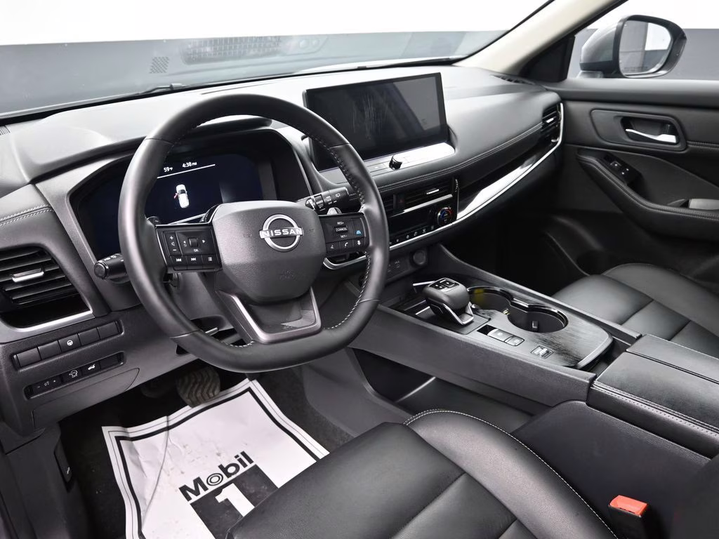 2025 Gun Metallic Nissan Rogue SL FWD SUV