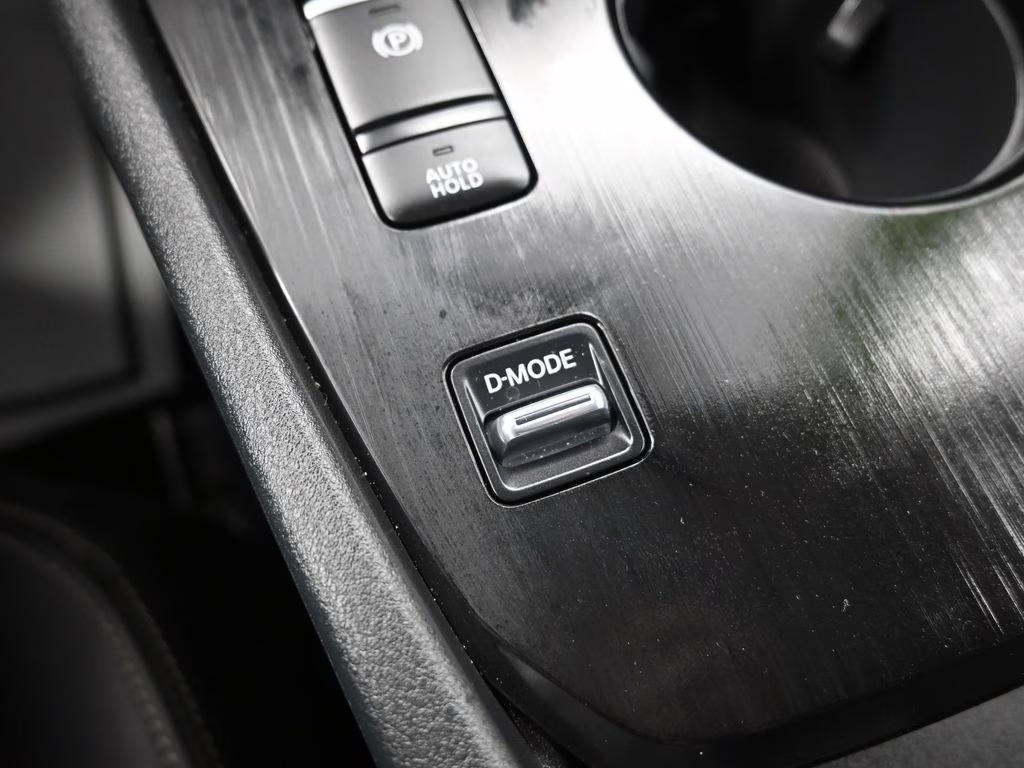 2025 Gun Metallic Nissan Rogue SL FWD SUV