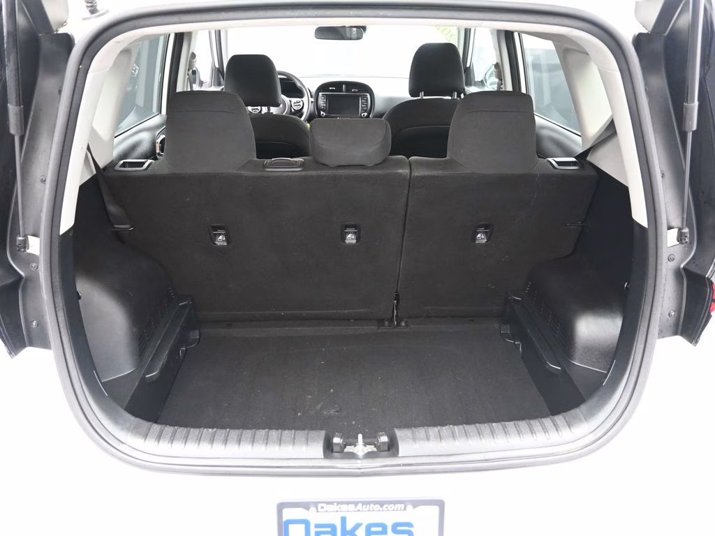 2023 Snow White Pearl Kia Soul LX FWD Hatchback