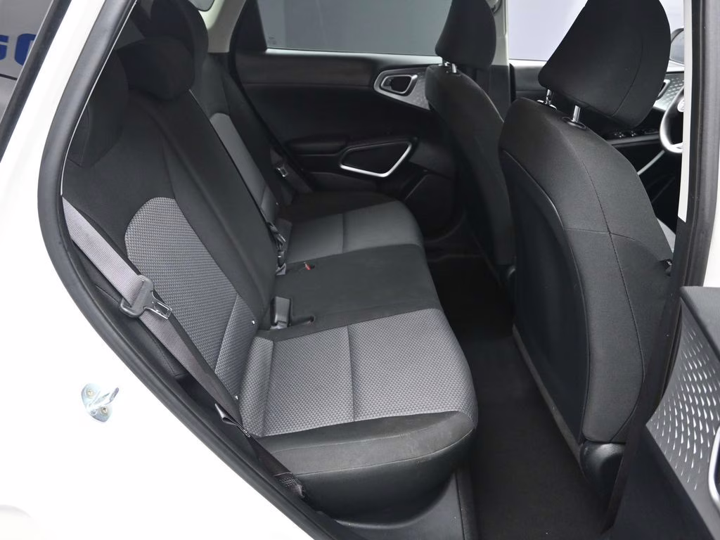 2023 Snow White Pearl Kia Soul LX FWD Hatchback