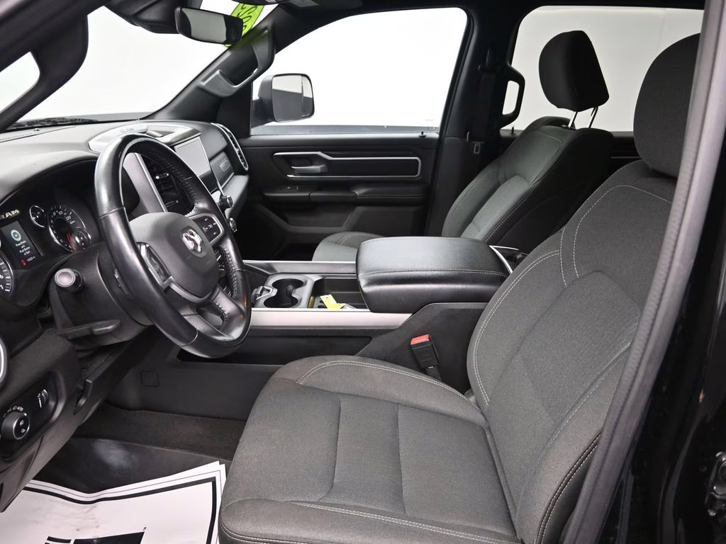 2023 Diamond Black Crystal Pearlcoat Ram 1500 Big Horn/Lone Star 4X4 Truck