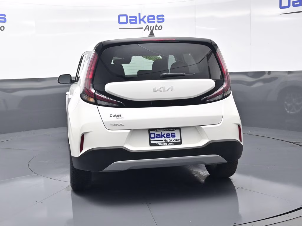 2023 Snow White Pearl Kia Soul LX FWD Hatchback