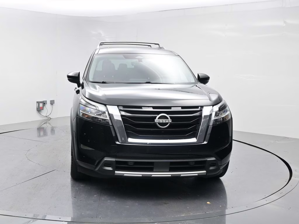 2023 Super Black Nissan Pathfinder Platinum FWD SUV
