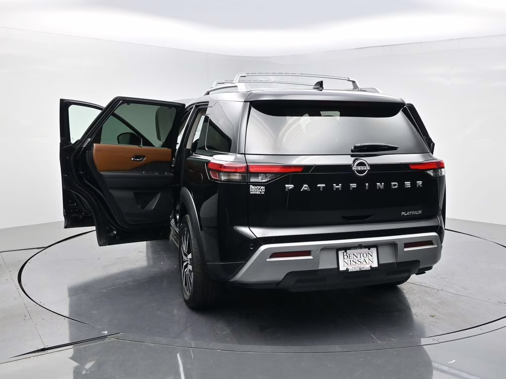 2023 Super Black Nissan Pathfinder Platinum FWD SUV