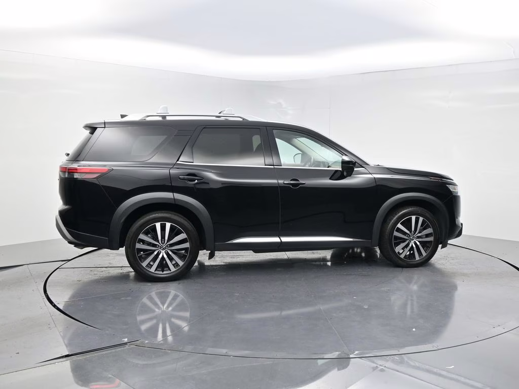 2023 Super Black Nissan Pathfinder Platinum FWD SUV