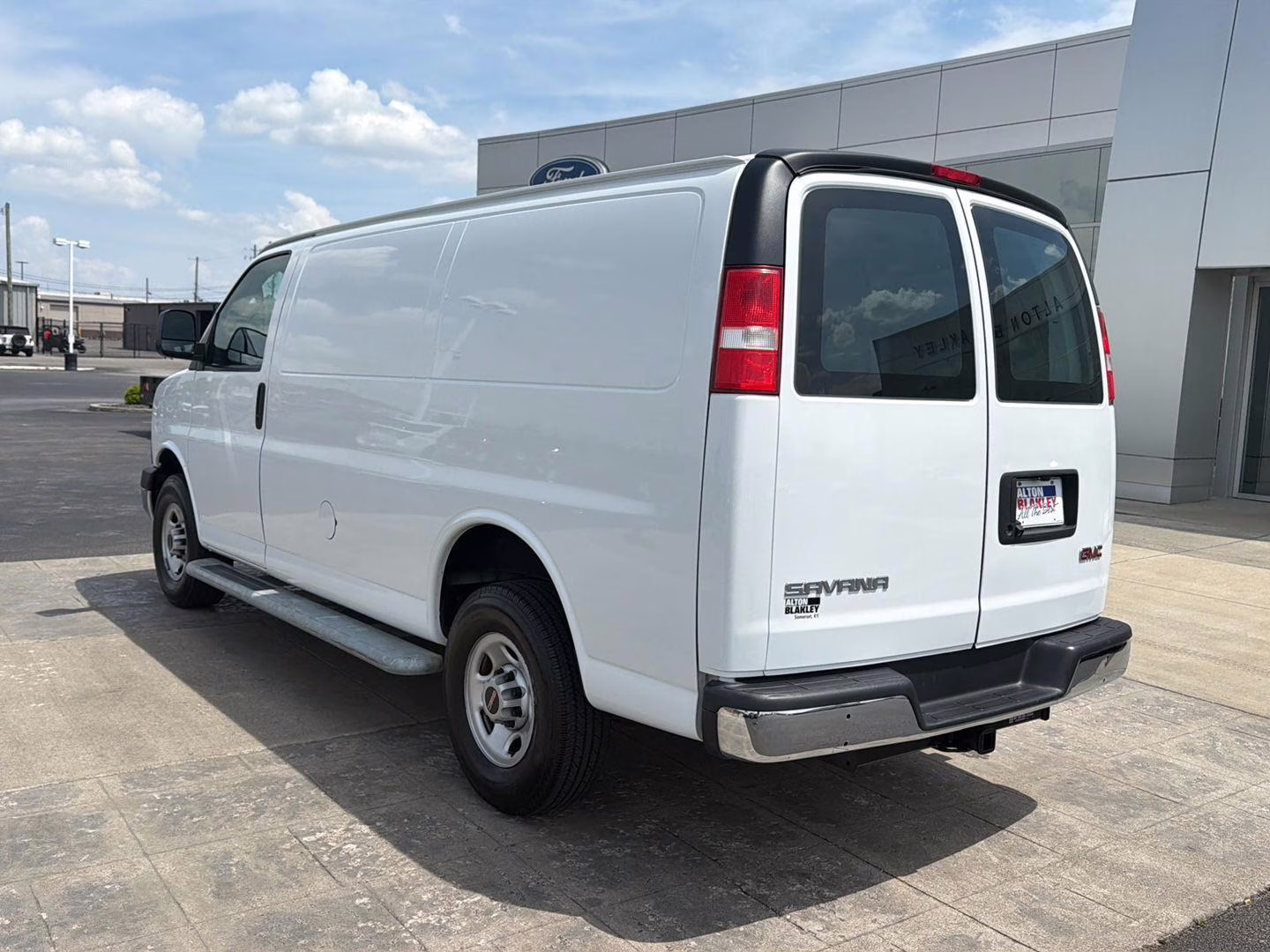 2021 Summit White GMC Savana Cargo Van RWD 2500 135 RWD Van