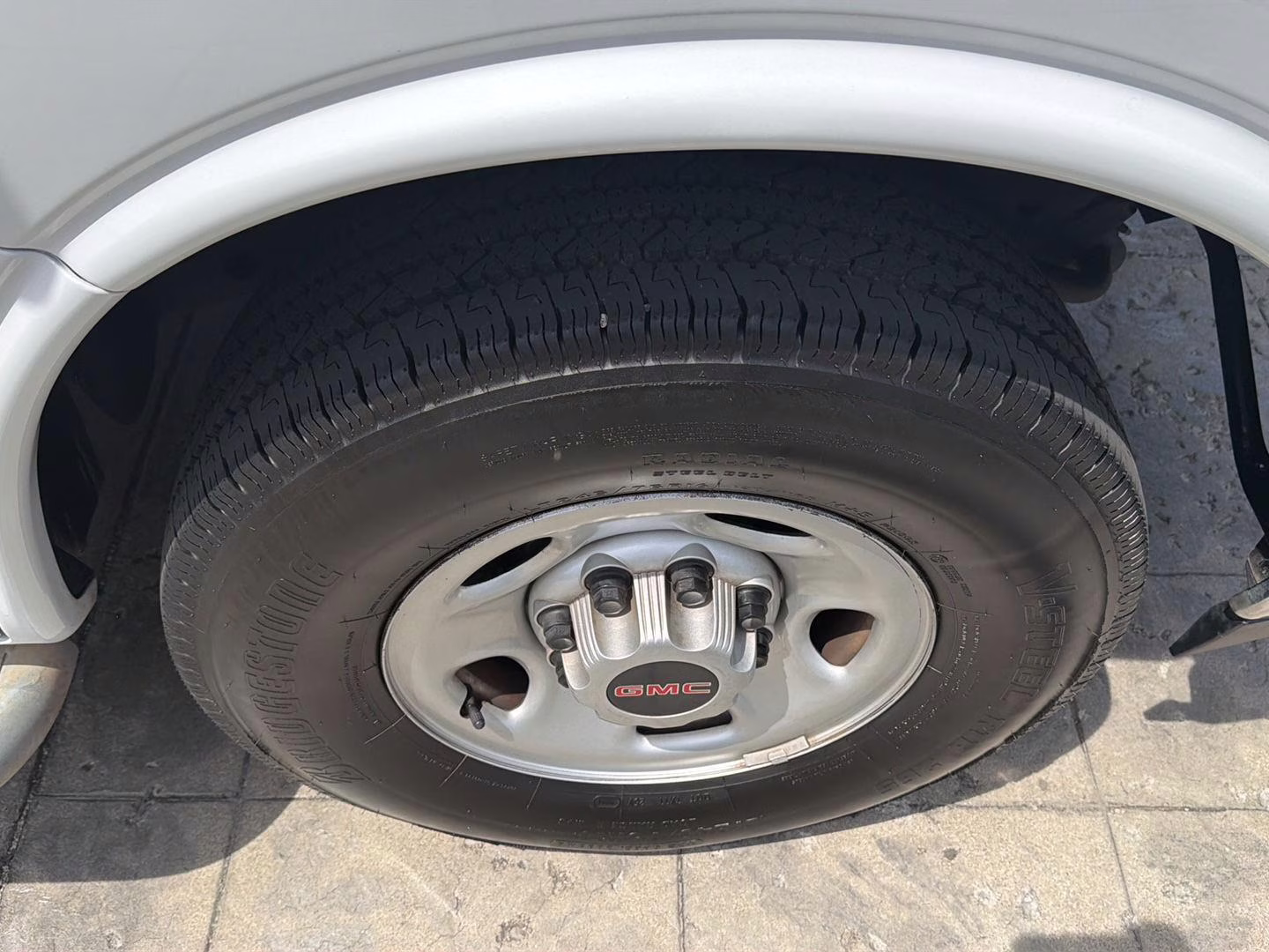 2021 Summit White GMC Savana Cargo Van RWD 2500 135 RWD Van