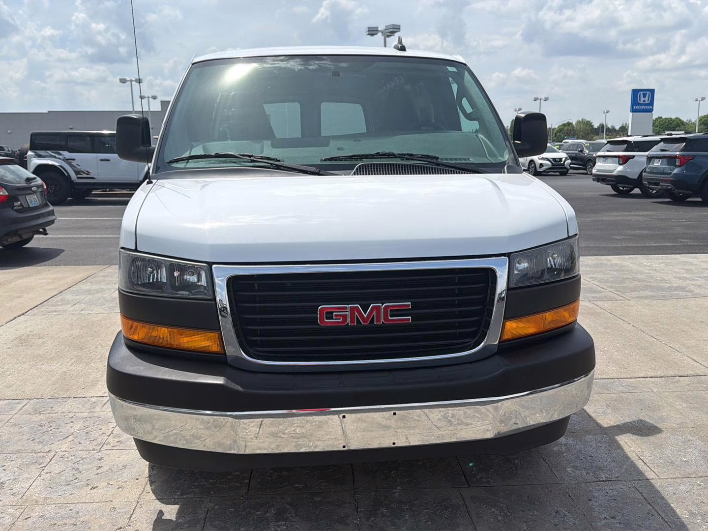 2021 Summit White GMC Savana Cargo Van RWD 2500 135 RWD Van