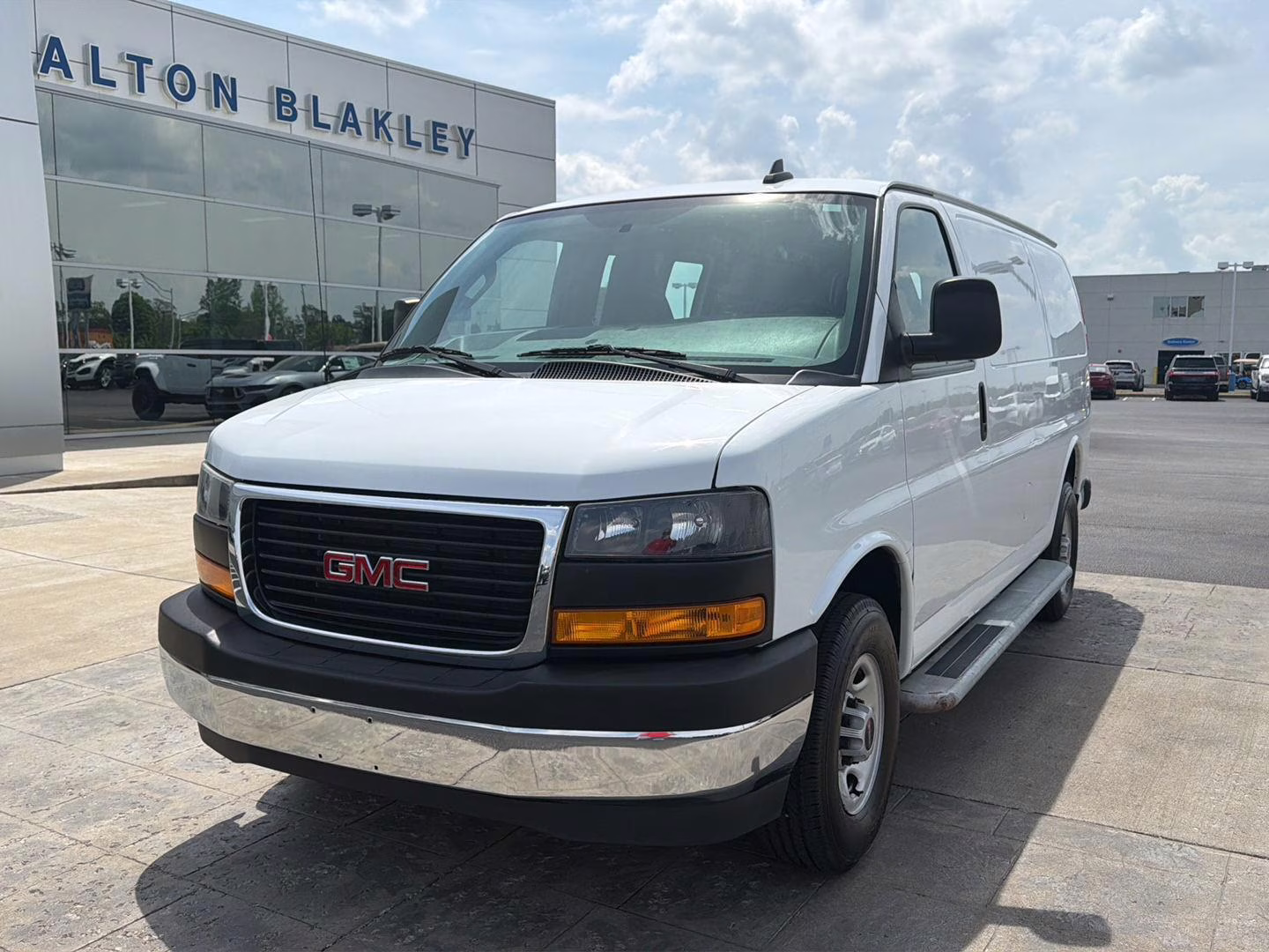 2021 Summit White GMC Savana Cargo Van RWD 2500 135 RWD Van