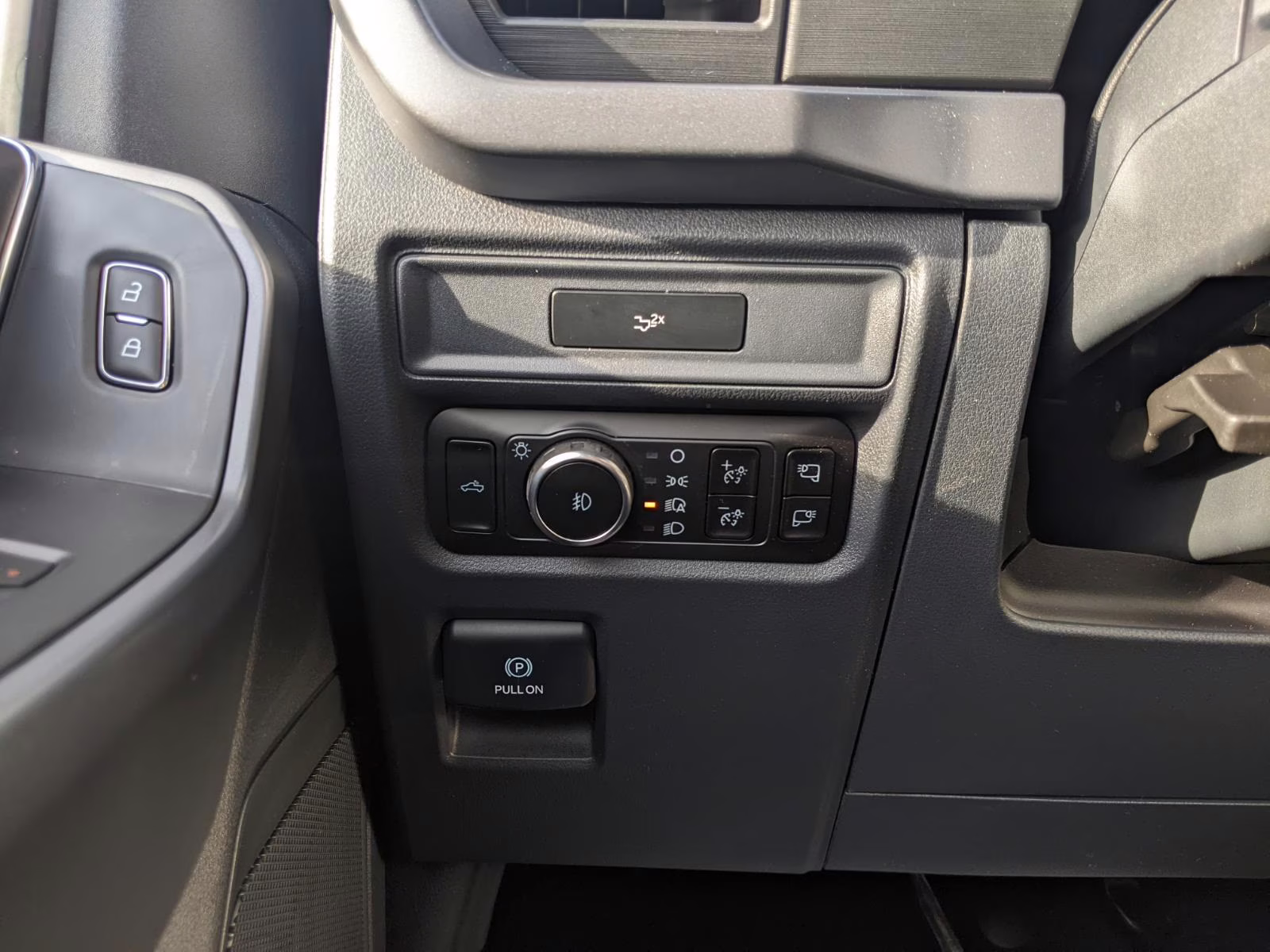 2026 Agate Black Metallic Ford F-150 XLT 4X4 Truck