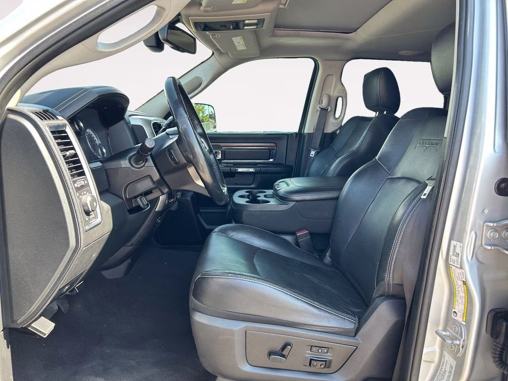 2016 Bright Silver Clearcoat Metallic Ram 3500 Laramie 4X4 Truck