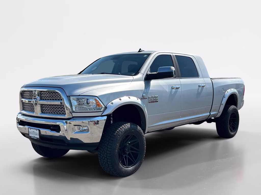 2016 Bright Silver Clearcoat Metallic Ram 3500 Laramie 4X4 Truck
