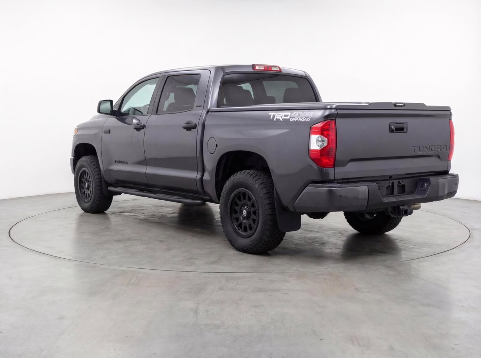 2019 Magnetic Gray Metallic Toyota Tundra Limited 4X4 Truck