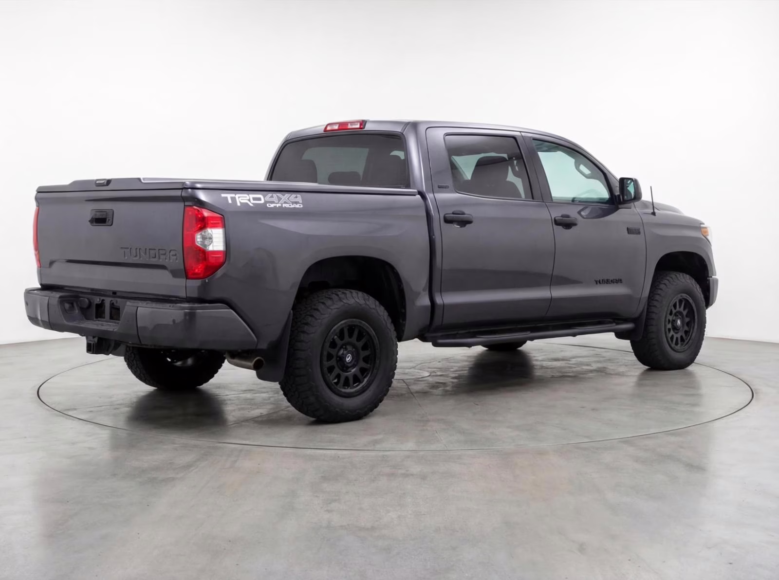 2019 Magnetic Gray Metallic Toyota Tundra Limited 4X4 Truck