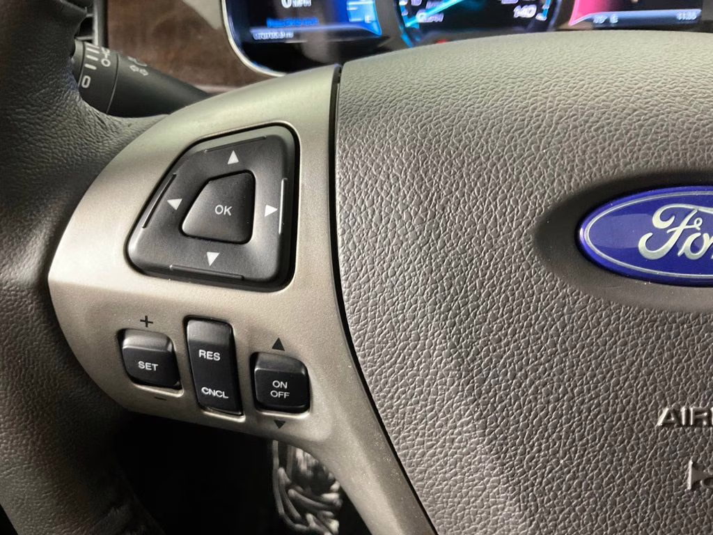 2018 Ingot Silver Ford Taurus Limited FWD Sedan