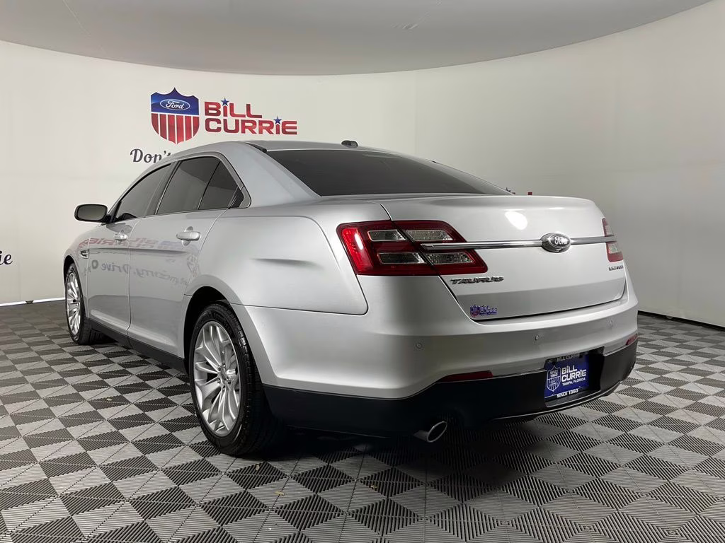 2018 Ingot Silver Ford Taurus Limited FWD Sedan