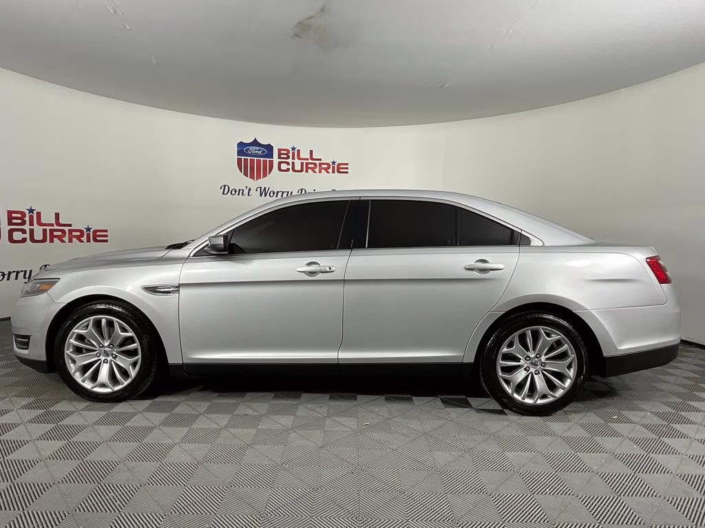 2018 Ingot Silver Ford Taurus Limited FWD Sedan