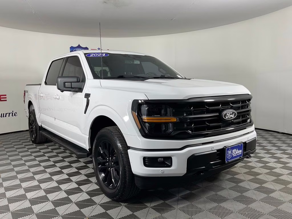 2024 Oxford White Ford F-150 XLT 4X4 Truck