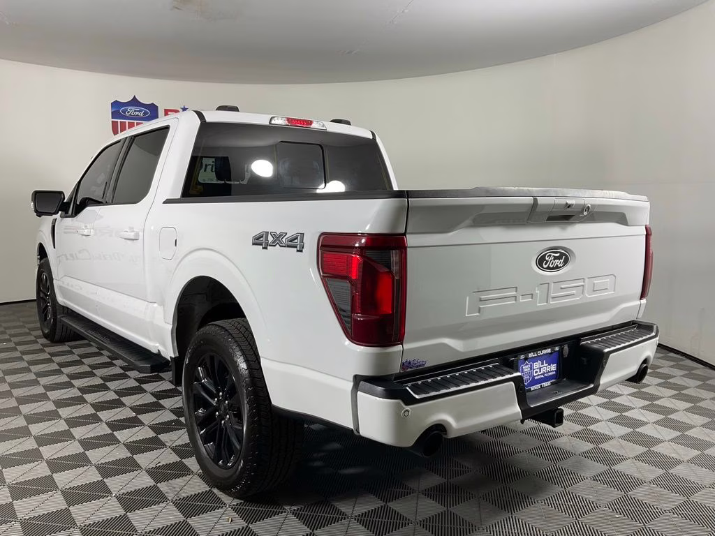 2024 Oxford White Ford F-150 XLT 4X4 Truck