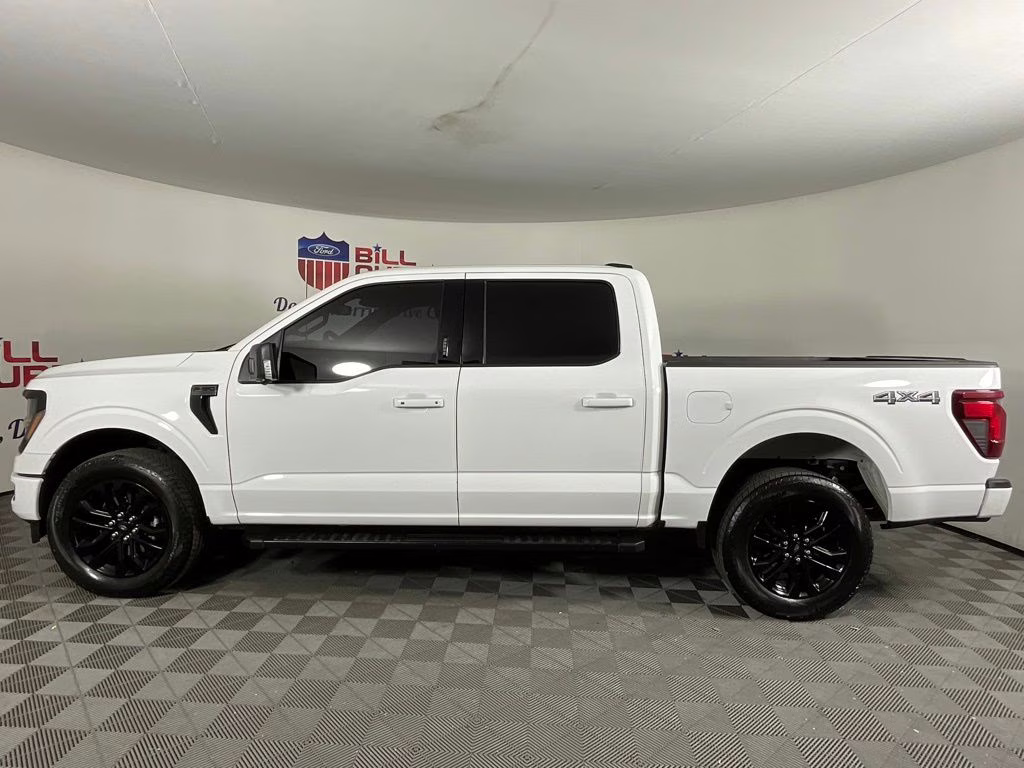 2024 Oxford White Ford F-150 XLT 4X4 Truck