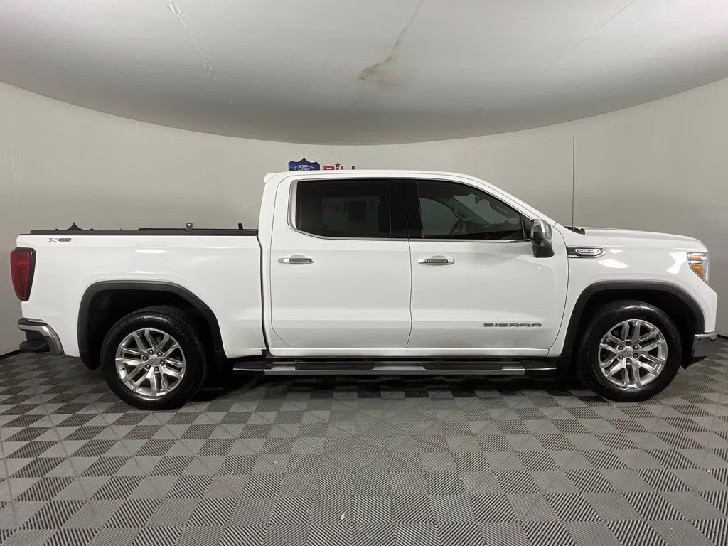 2021 Summit White GMC Sierra 1500 SLT 4X4 Truck