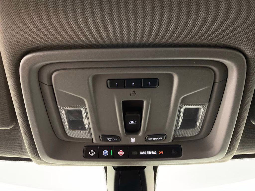 2021 Summit White GMC Sierra 1500 SLT 4X4 Truck