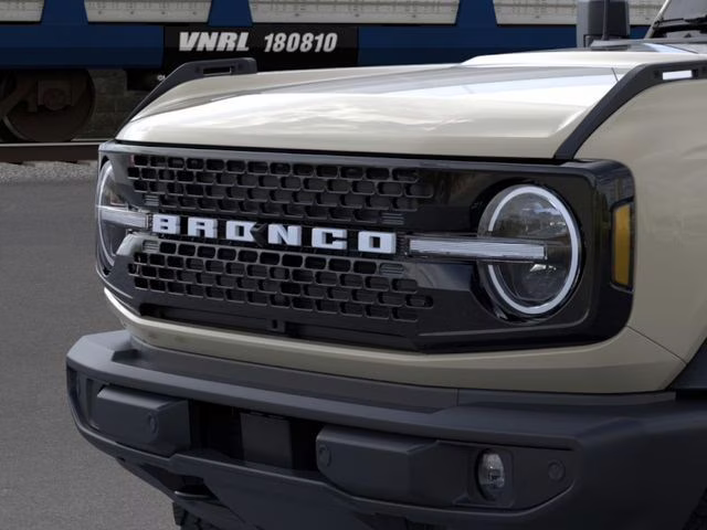 2026 Desert Sand Ford Bronco Outer Banks 4X4 SUV
