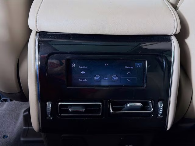 2023 Radiance Metallic Lincoln Aviator Reserve RWD SUV
