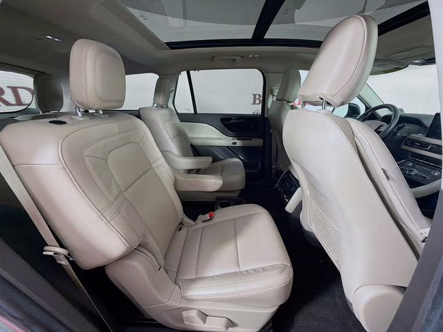 2023 Radiance Metallic Lincoln Aviator Reserve RWD SUV