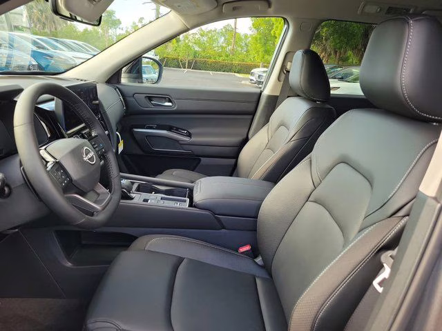 2026 Gun Metallic Nissan Pathfinder SL FWD SUV