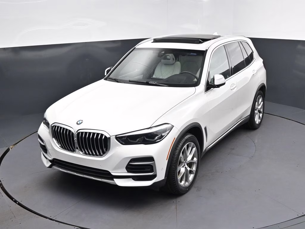 2023 Mineral White Metallic BMW X5 sDrive40i RWD SUV