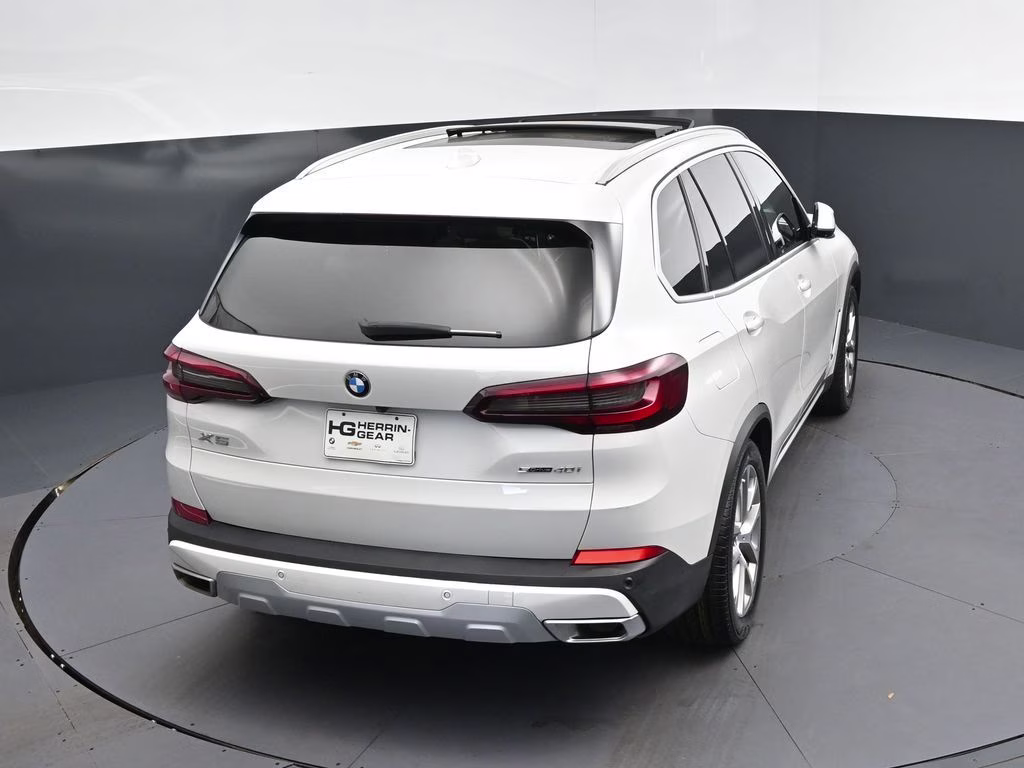 2023 Mineral White Metallic BMW X5 sDrive40i RWD SUV