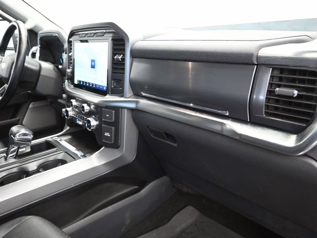 2022 Silver Metallic Ford F-150 Lariat 4X4 Truck