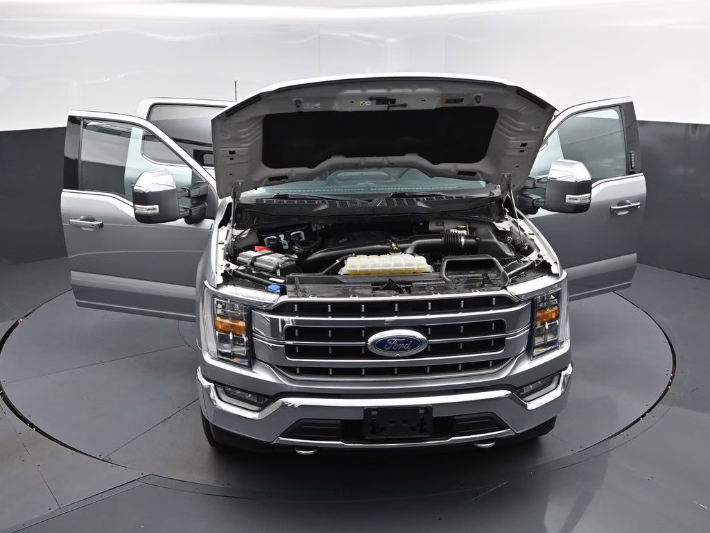2022 Silver Metallic Ford F-150 Lariat 4X4 Truck
