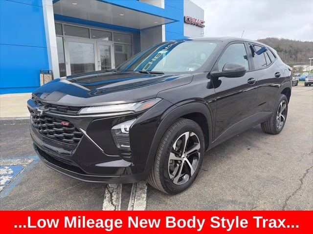 2024 Black Metallic Chevrolet Trax 1RS FWD SUV