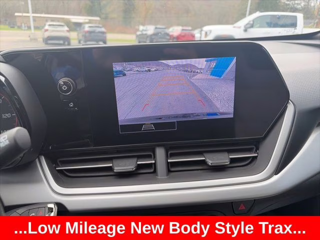 2024 Black Metallic Chevrolet Trax 1RS FWD SUV