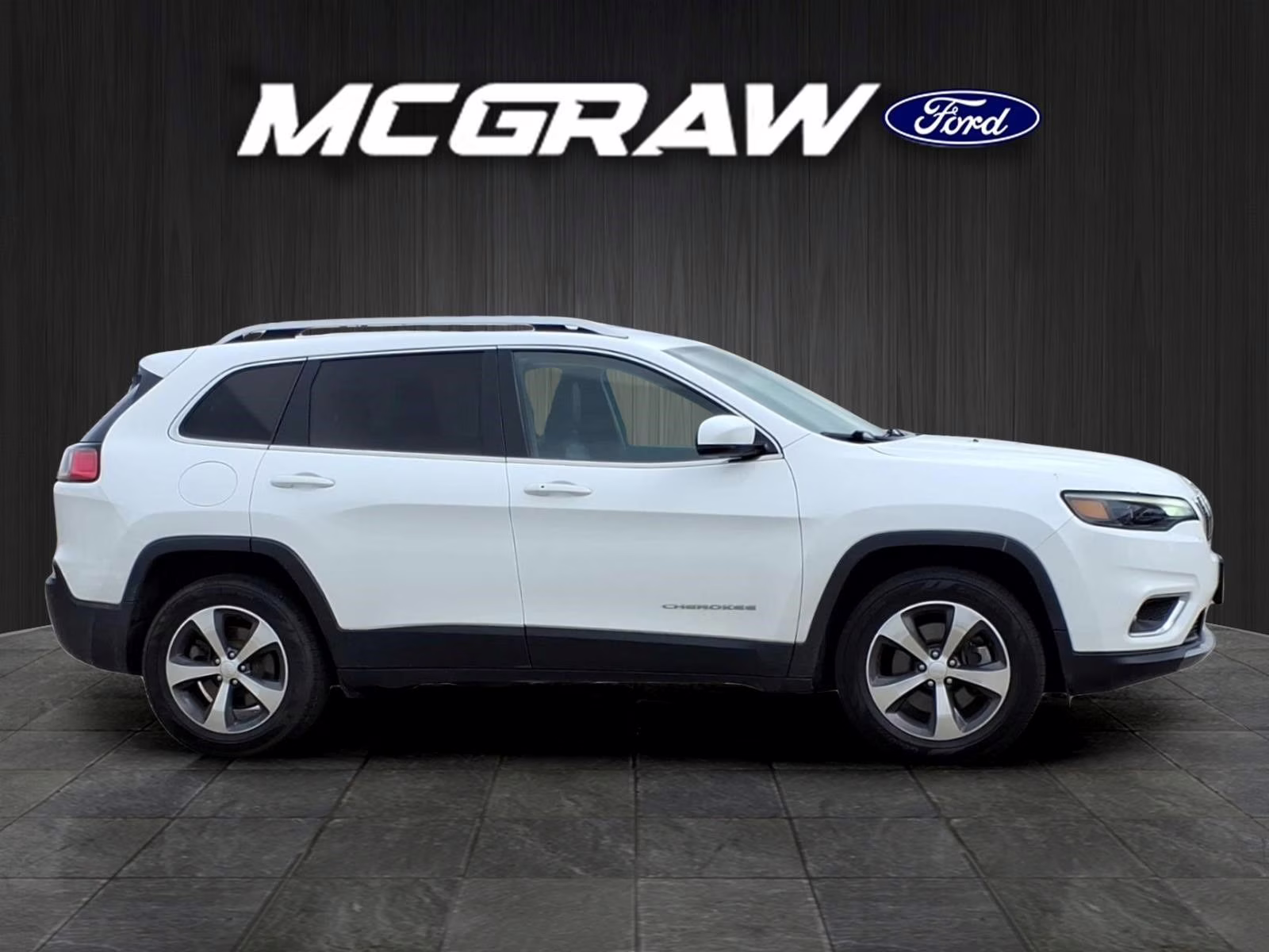 2020 Bright White Clearcoat Jeep Cherokee Limited 4X4 SUV