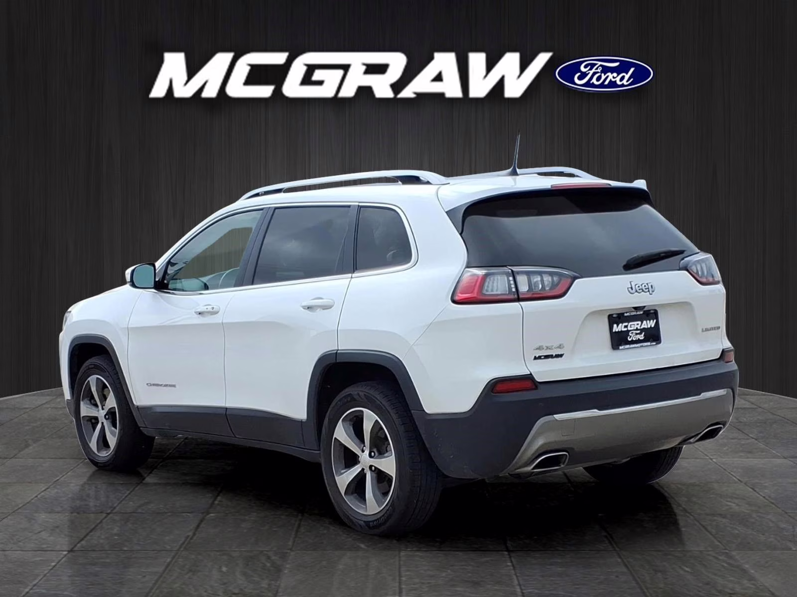 2020 Bright White Clearcoat Jeep Cherokee Limited 4X4 SUV