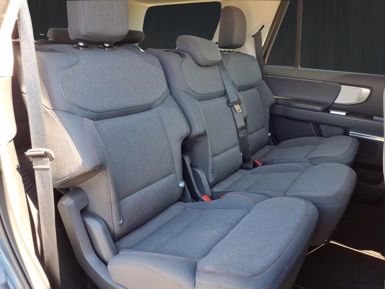 2025 Gray Metallic Ford Expedition Active 4X4 SUV