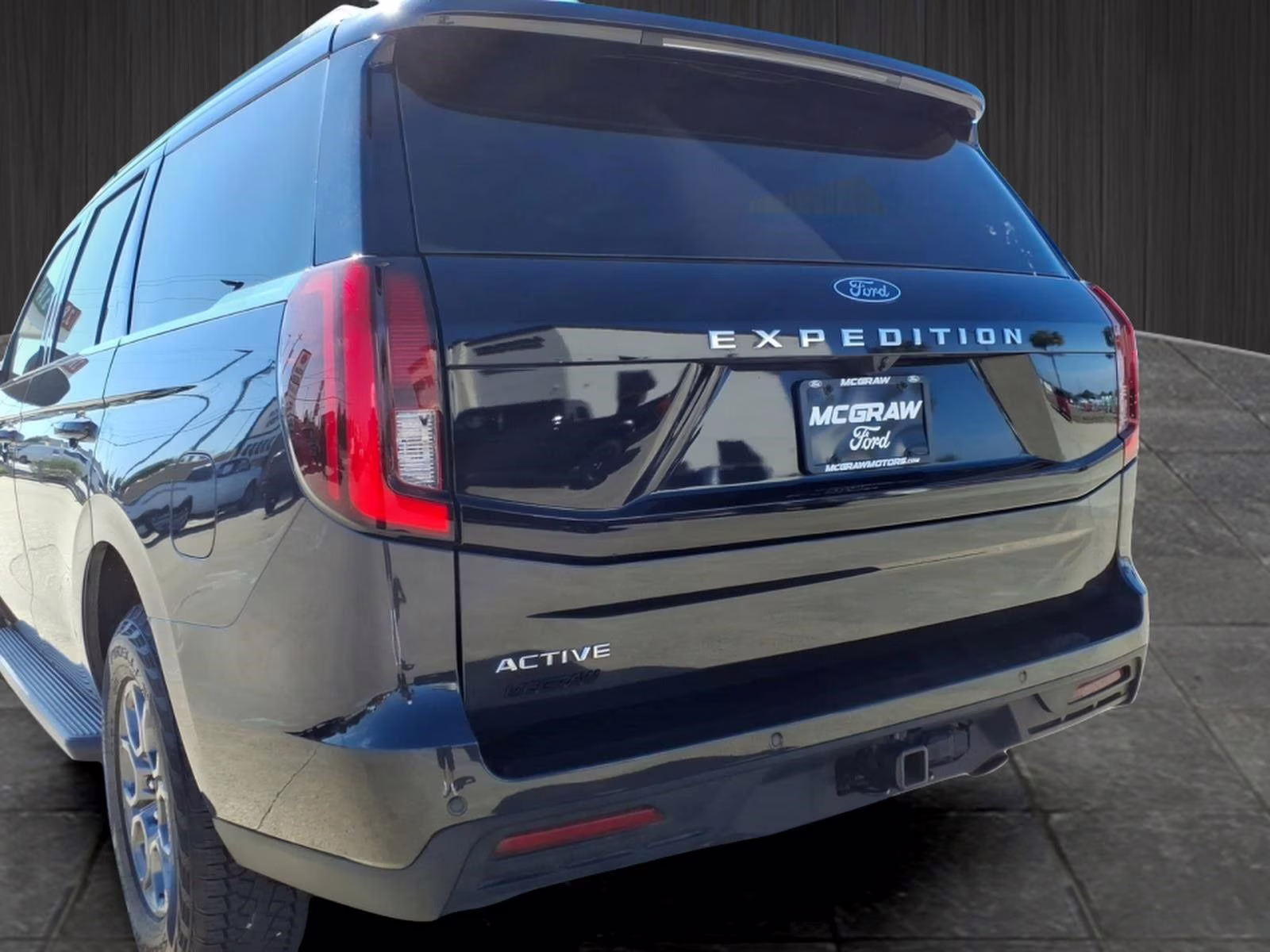 2025 Gray Metallic Ford Expedition Active 4X4 SUV